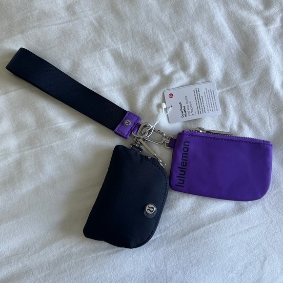 lululemon athletica Handbags - 55-57🆕 Lululemon Dual Pouch Wristlet - Atomic Purple/True Navy